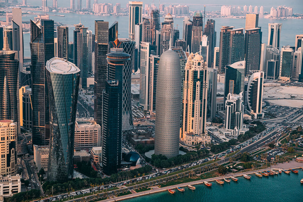 Legal guidance for Qatar businesses on contracts and risk